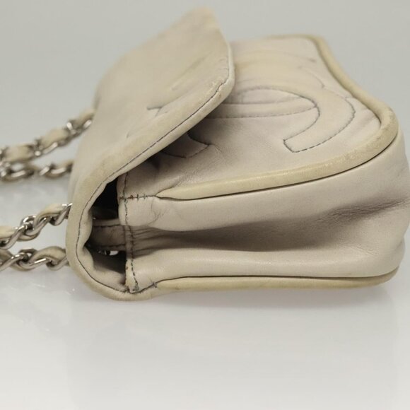 CHANEL Chain Shoulder Bag Lamb Skin Ivory Silver CC Auth 134523 - Picture 4 of 16